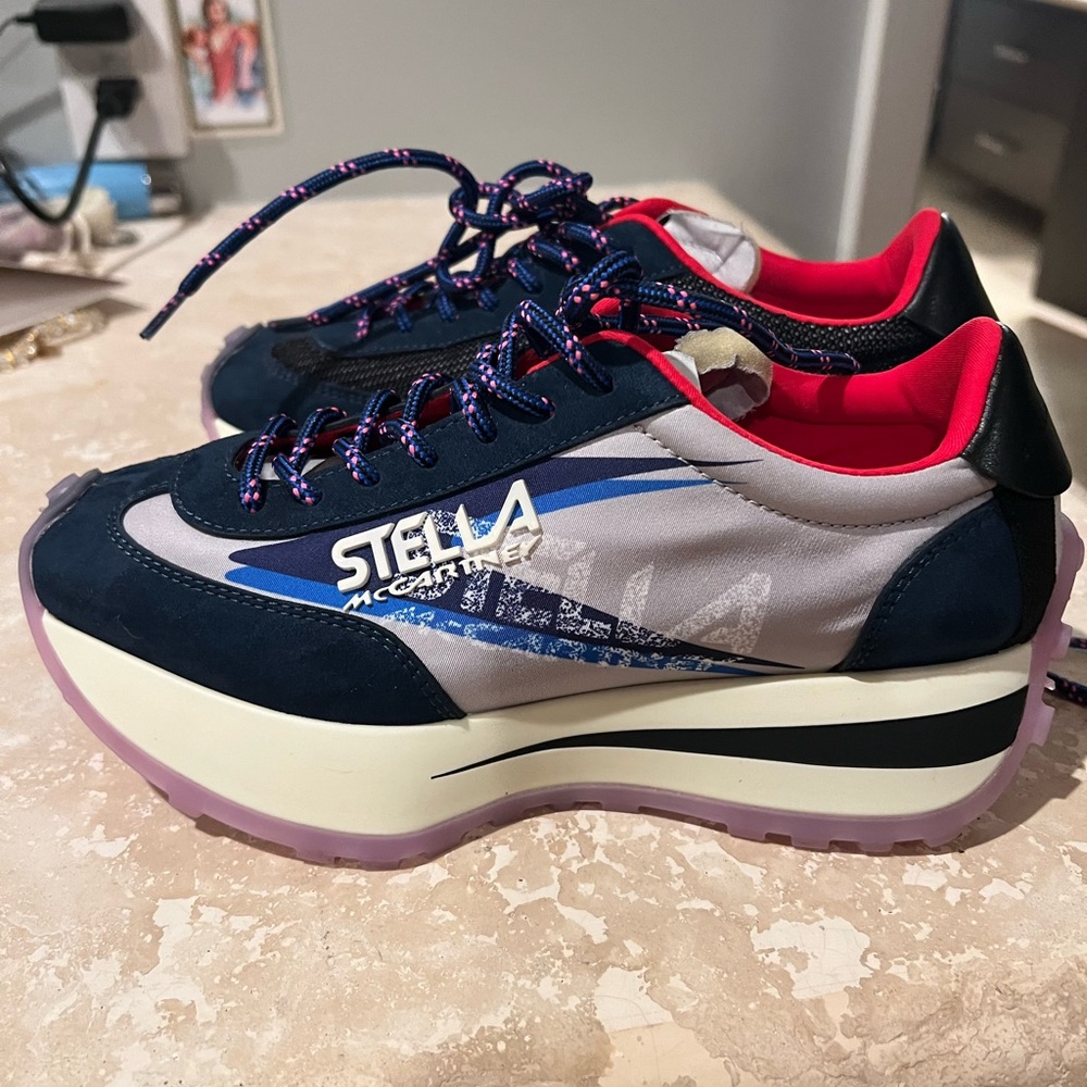 Stella Mcartney sneakers!